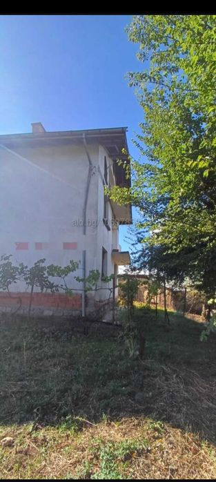Къща с. Бабино, просторна, страхотна, 54990Е.