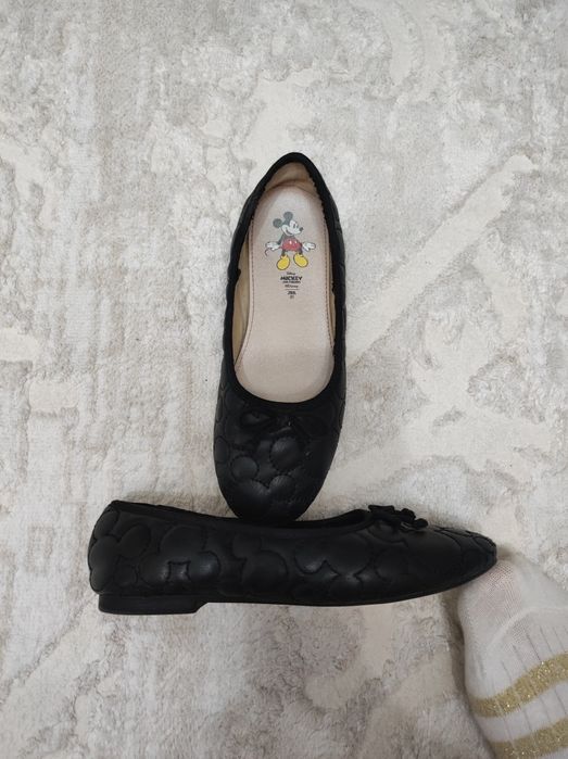 Продам балетки Zara на девочку.