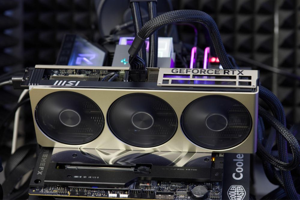 RTX 5070 12GB MSI Inspire 3x