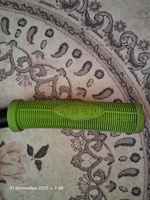 Бар ( кормилото) за тротинетка