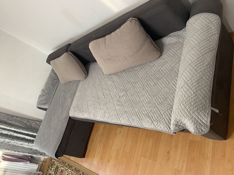 Диван.                   .