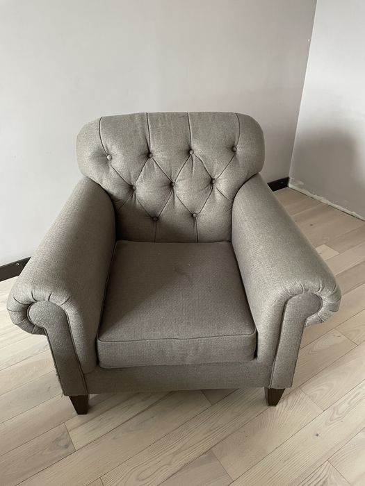 Продам кресло широкое