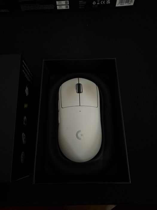 Vand periferice gaming tastatura logitech pro x 60 lightspeed si mouse logitech pro  superlight