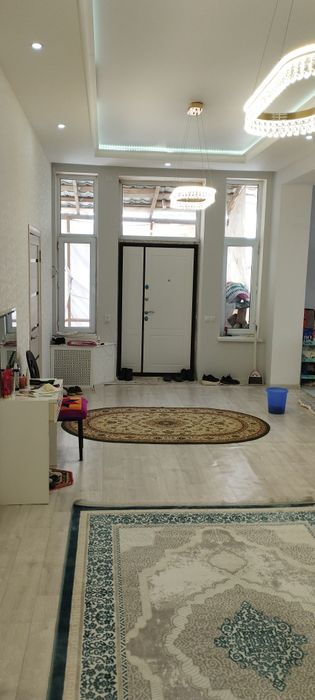 Срочно продам дом в центре города.