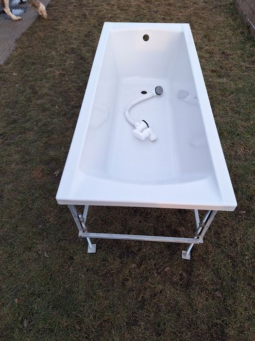 Cada Cersanit cu cadru metalic