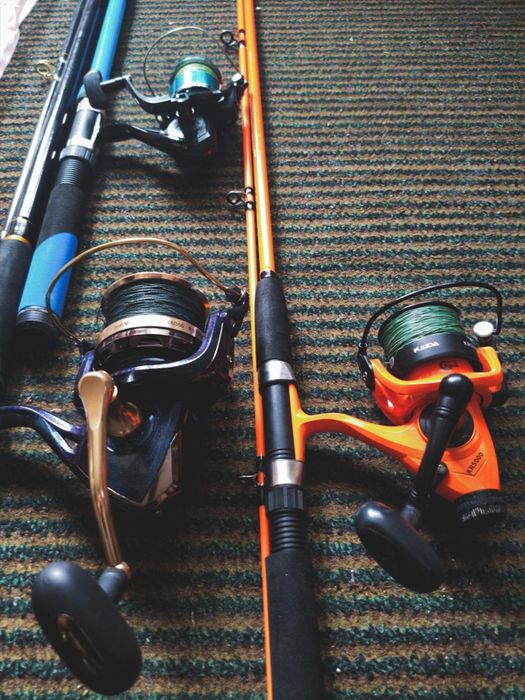 Спиннг и удочки новые, укомплектованные