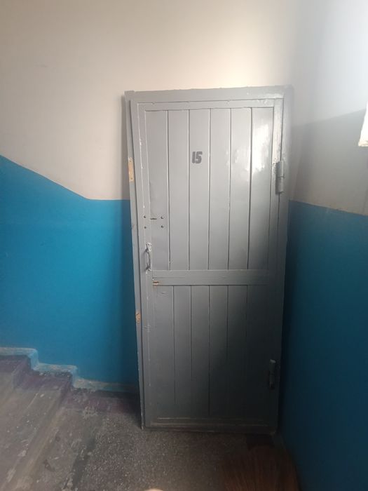 Темир эшик сотилади