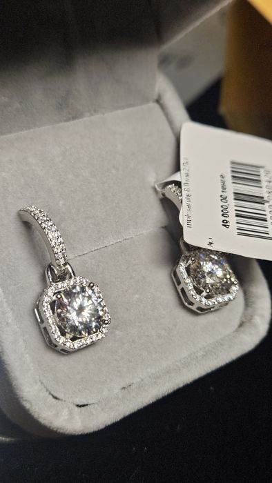 Продам серьги новые