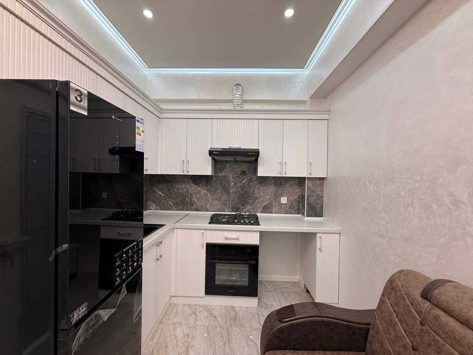 Продаётся 2х комнатная квартира в элитном доме на 2 этаже новостройка