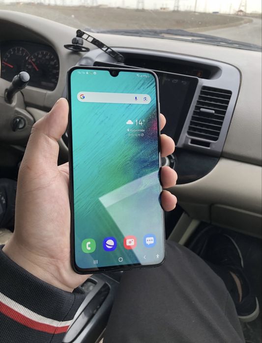 Samsung A70 6/128gb без минусов