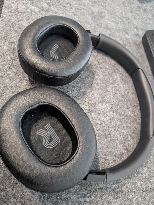 Vand Casti JBL 770NC