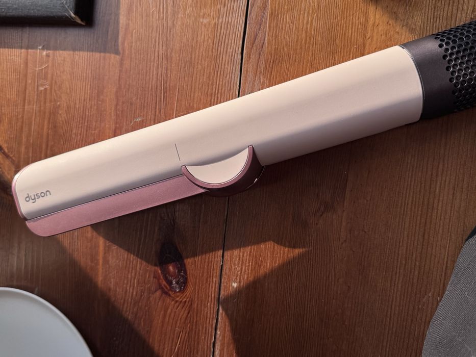 Продам новый Dyson