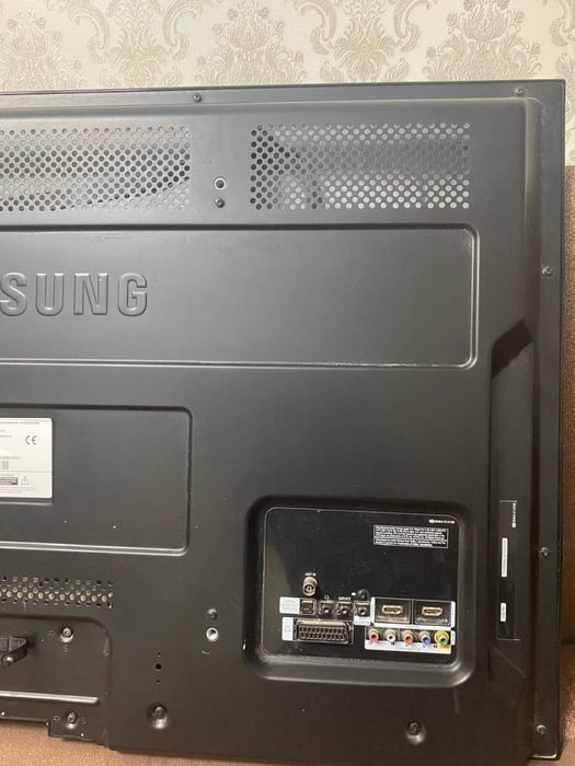 Плазменный телевизор Samsung
