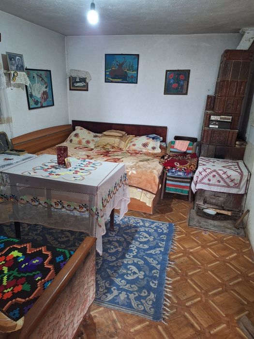 Vând casă în Cornești, poziție excelentă