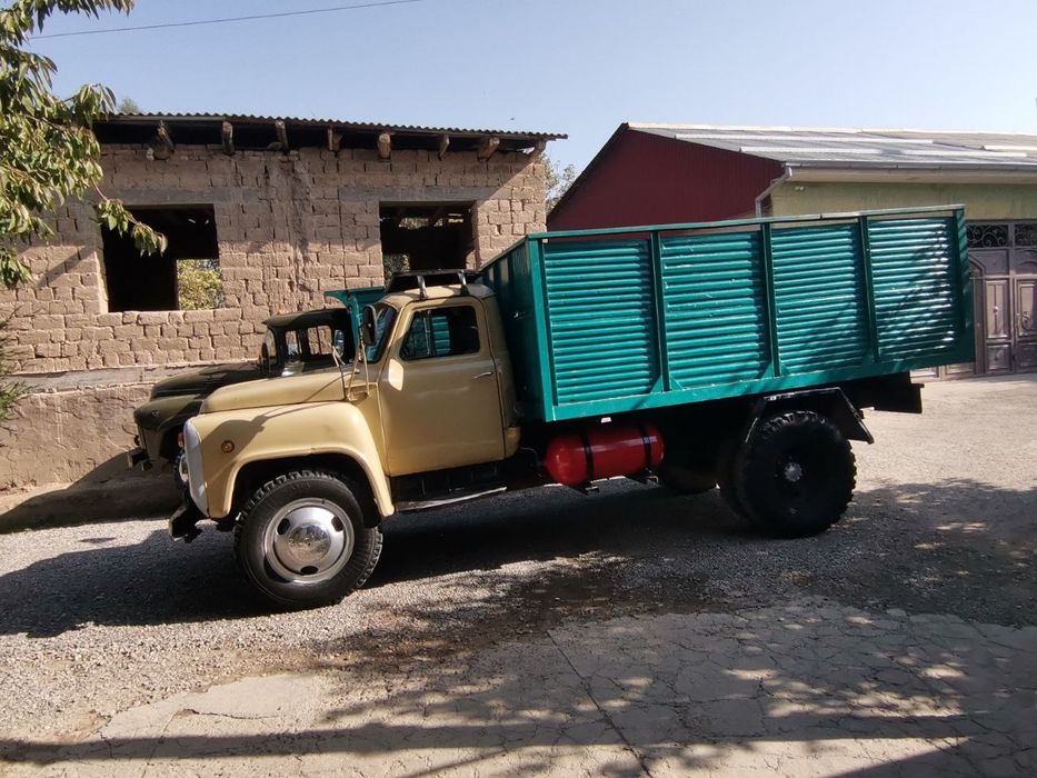 Gaz 53. Metan. Holati ideal. Yurib turilgan. Ishga tayor. 1984 yilgi!