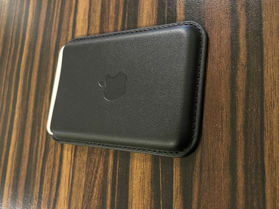 НОВ Аксесоар за Iphone  Apple magsafe case wallet кожен портфейл