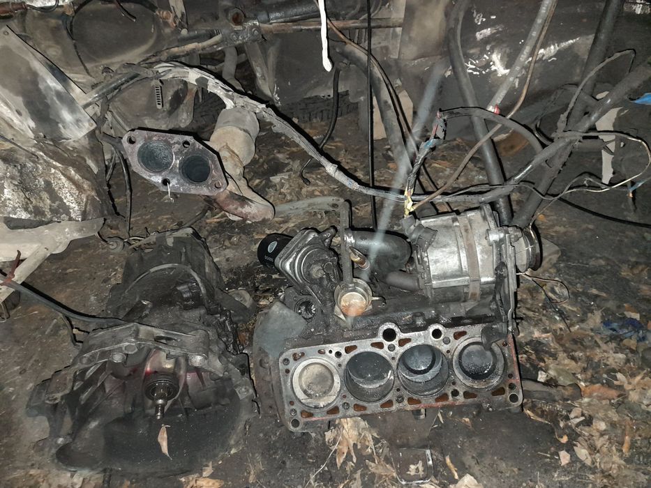 Запчасти детали Ауди 80