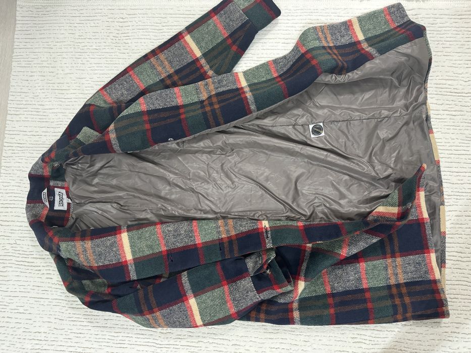 Пальто осеннее продается