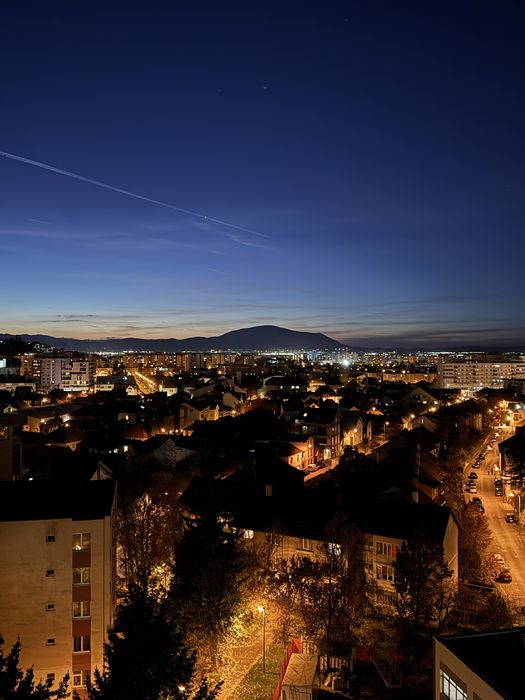 Apartament 2 camere, Centrul Civic, semi-decomandat, et 10, Vest.