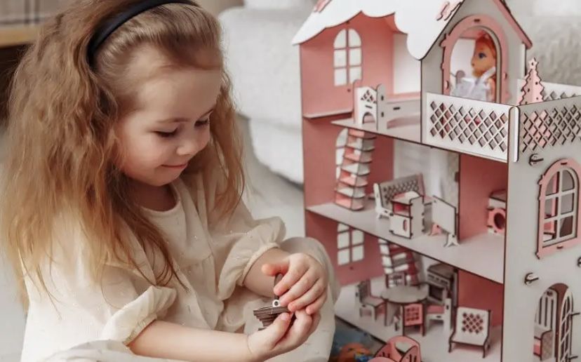 Кукольный домик для ребенкк