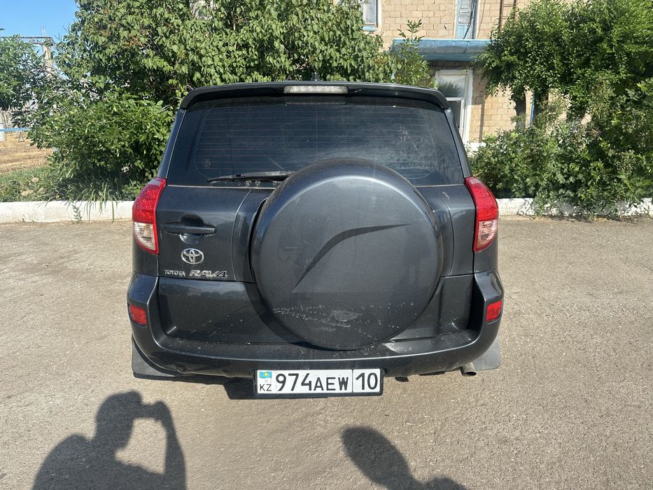Продам тайоту Рав 4 2008