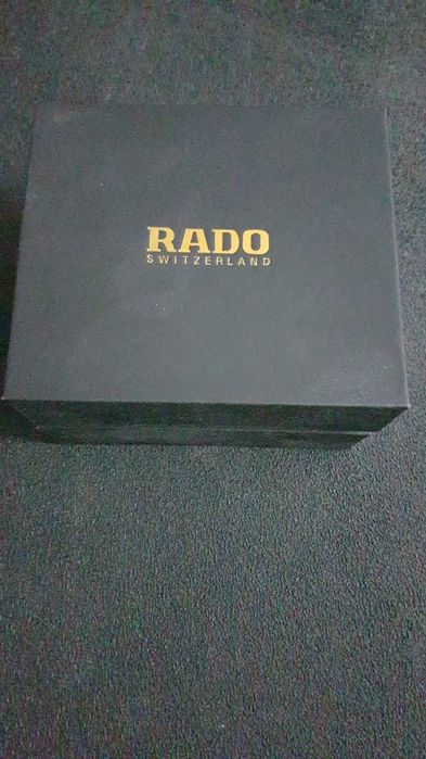 Продаю парные наручные часики PADO