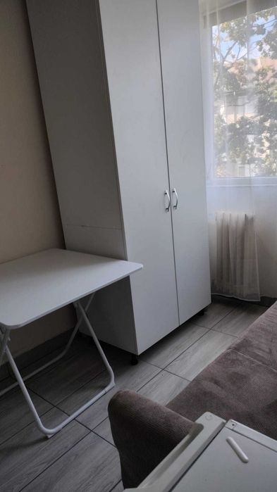 Garsoniera 12 m patrati de închiriat - Rogerius Oradea