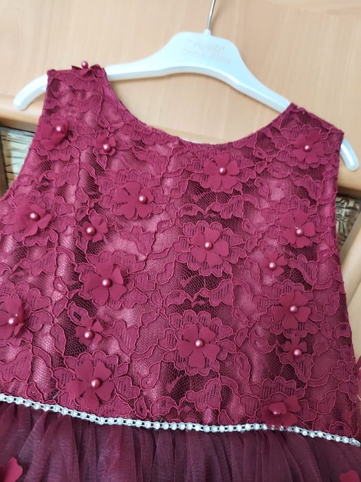 Продаю нарядное платье