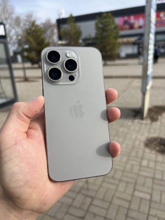 Продам iPhone 15 Pro 512gb