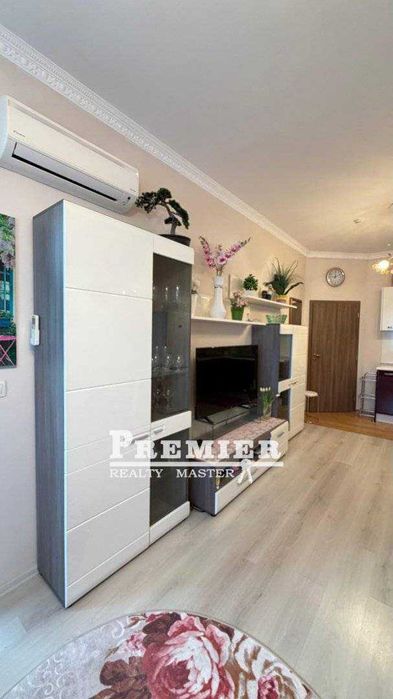 Продава се Двустаен апартамент в Бургас, Лазур - 74 кв.м за 1723 €/кв.м - Снимка #9