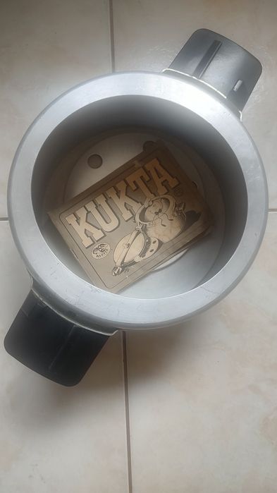 Vând oală presiune 4 l. Kukta made in Hungary