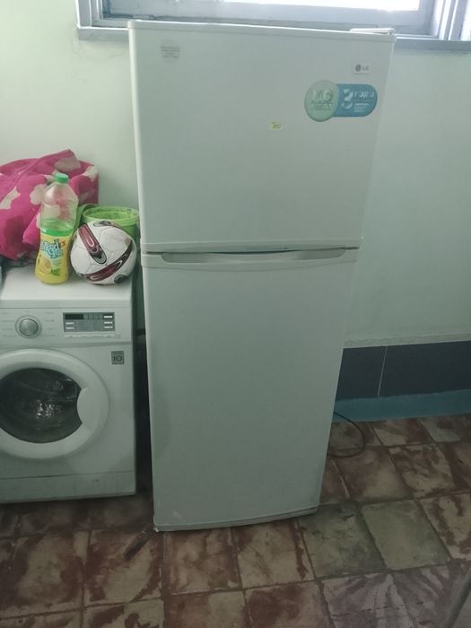Холодильник продаются