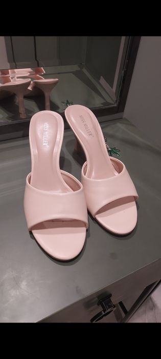 Кроссы и мюлли  40рр