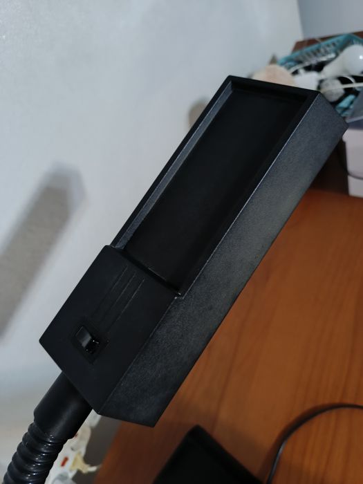 Настольная лампа