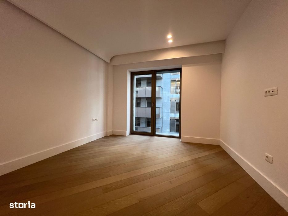 3 Camere Lux| 90 Mp -Cortina 126| Erou Iancu Nicolae
