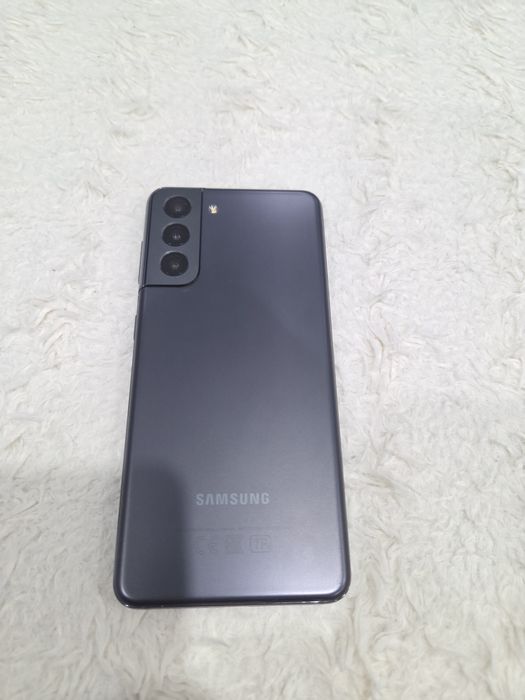 Продам Samsung Galaxy S21