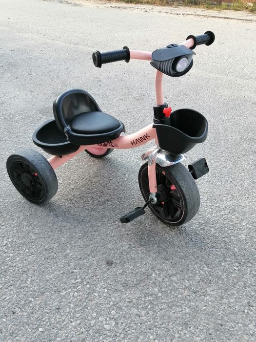 Продавам детска количка Чиполино, добре запазена! Подарък триколка!