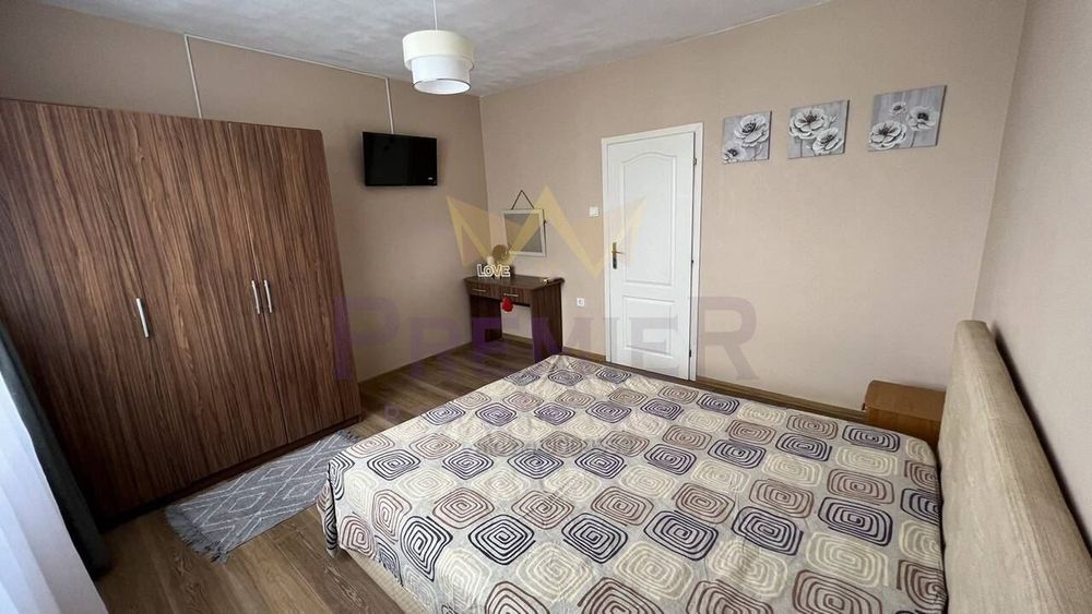 Дава се под наем Тристаен апартамент в Варна, Бриз - 130 кв.м за 765 € - Снимка #7