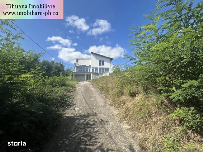 Vila(D+P+1E) de vanzare-Valenii de Munte(suprafata teren 2736 mp)