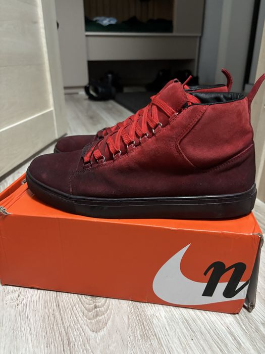 Продам Balenciaga Arena