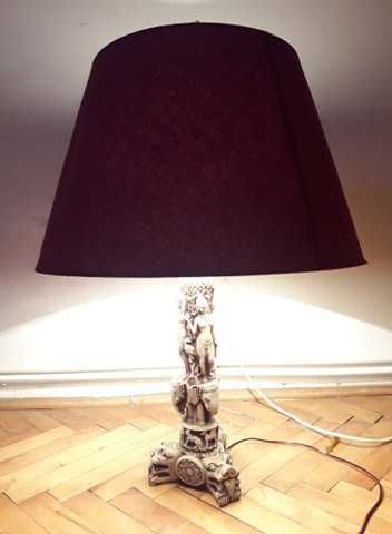 Veioza din praf de marmura cu rasina