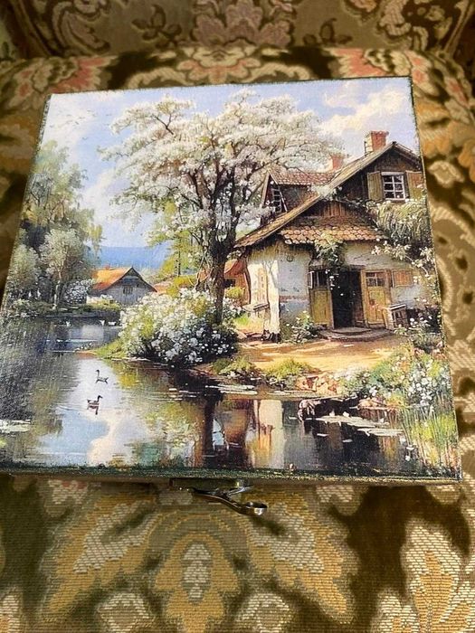 Cutii lemn pentru bijuterii și amintiri - tehnica decoupage