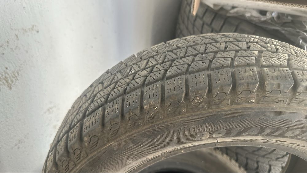 Зимние шины комплект