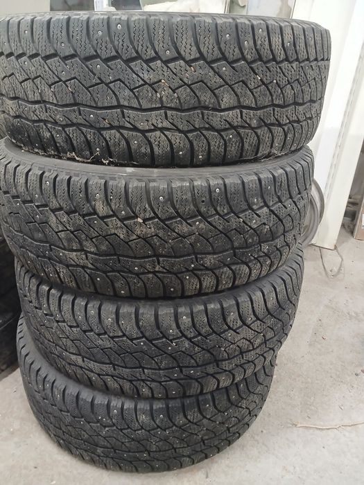 Зимный Шины продам