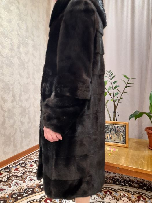 Канадская норка, с капюшоном, размер 48