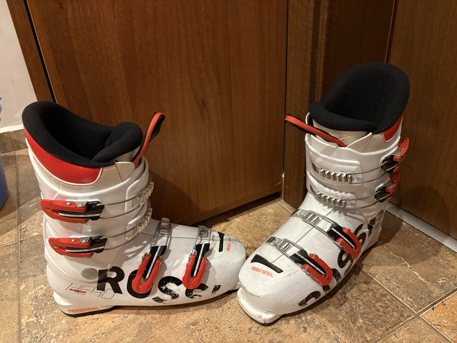 Детски ски обувки ROSSIGNOL