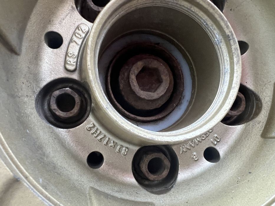 Jante modulare BBS RS 702 5x112 r17