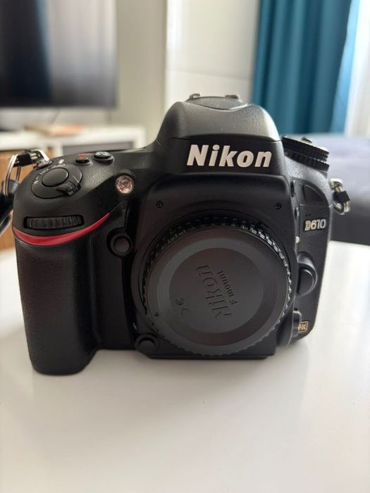 Aparat foto Nikon D610 ca nou la cutie - doar 23.000 cadre