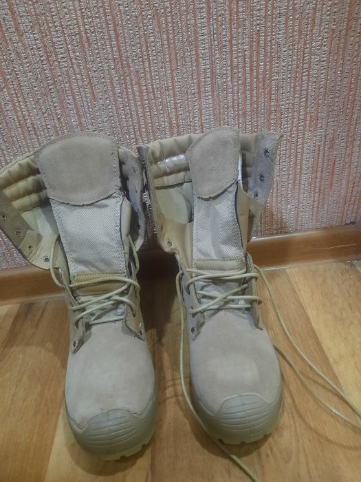 Продам берцы новый