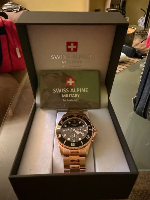 Swiss Alpine Military часовник rose gold/розово злато